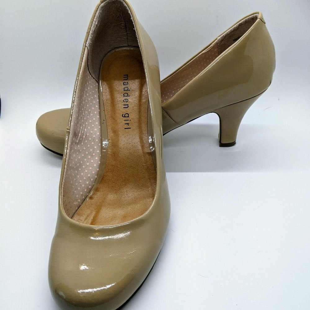 Madden Girl Beige Pumps